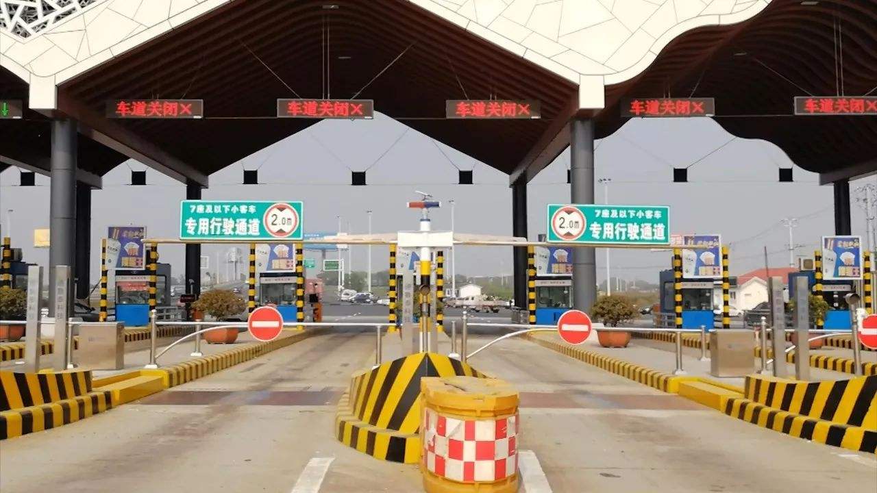 智能交通路灯照明 智能交通路灯照明